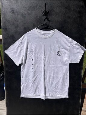 White Graphic Tee Men’s size XL new no tags #480